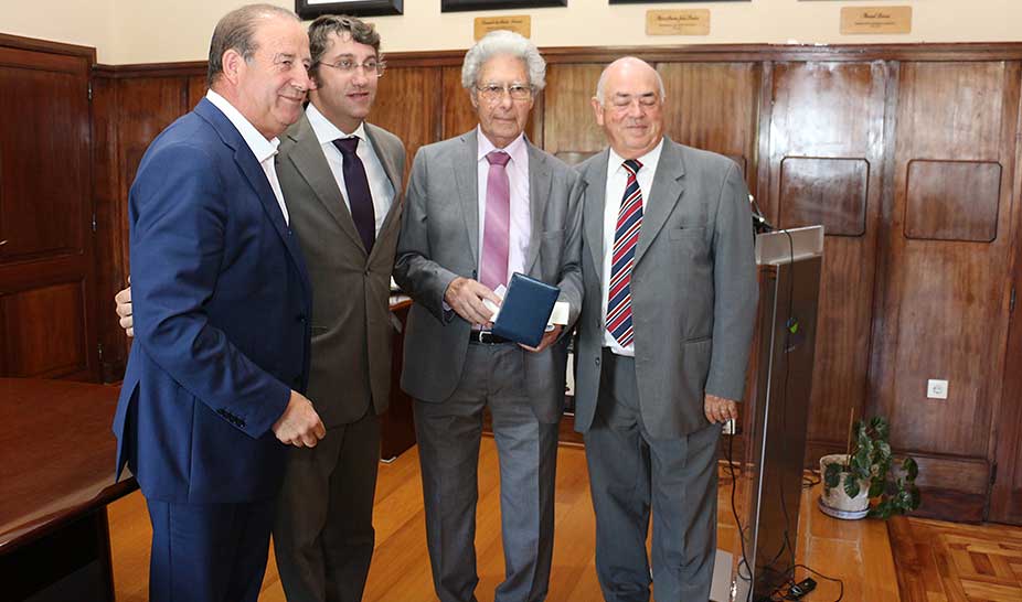 Dia do Município com a atribuição de Medalhas de Mérito