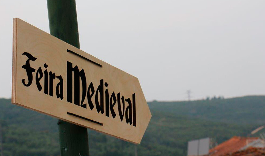 Saltimbancos e mercadores invadiram o castelo de Penela