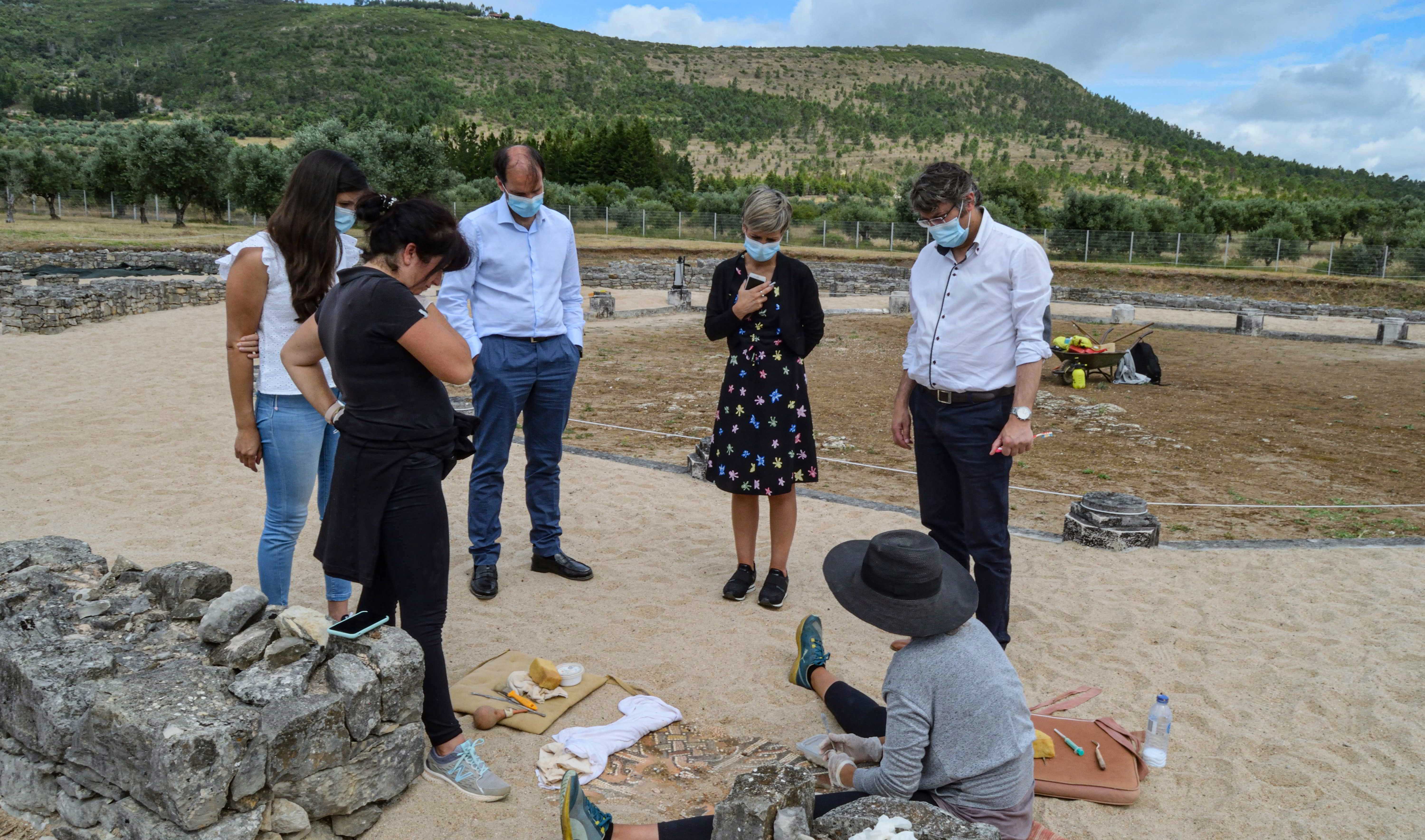 Diretora Regional da Cultura visitou Villa Romana do Rabaçal