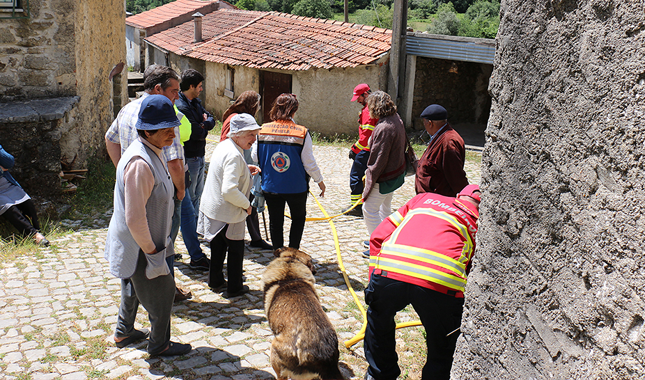 Penela entrega kits de primeira intervenção nas aldeias 