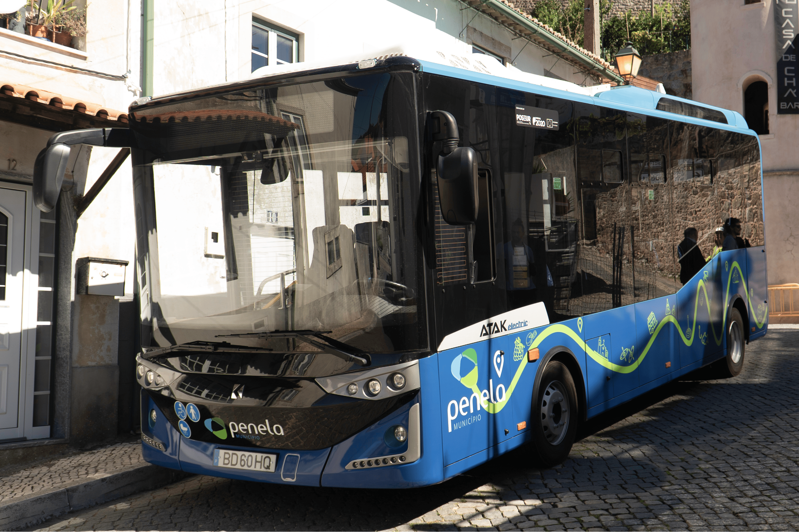 Autocarro 100% elétrico poupa emissão de 7,5 ton de CO2 num ano em Penela