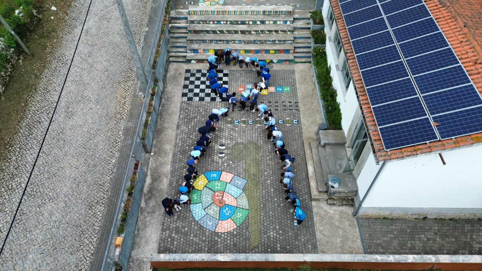 Campanha Laço Azul envolve alunos do Agrupamento de Escolas Infante D. Pedro