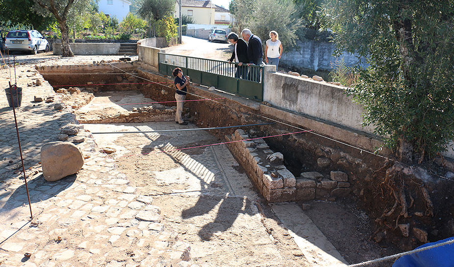 Comemoração do Dia Internacional dos Monumentos e Sítios