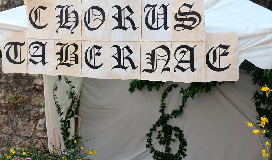 Saltimbancos e mercadores invadiram o castelo de Penela