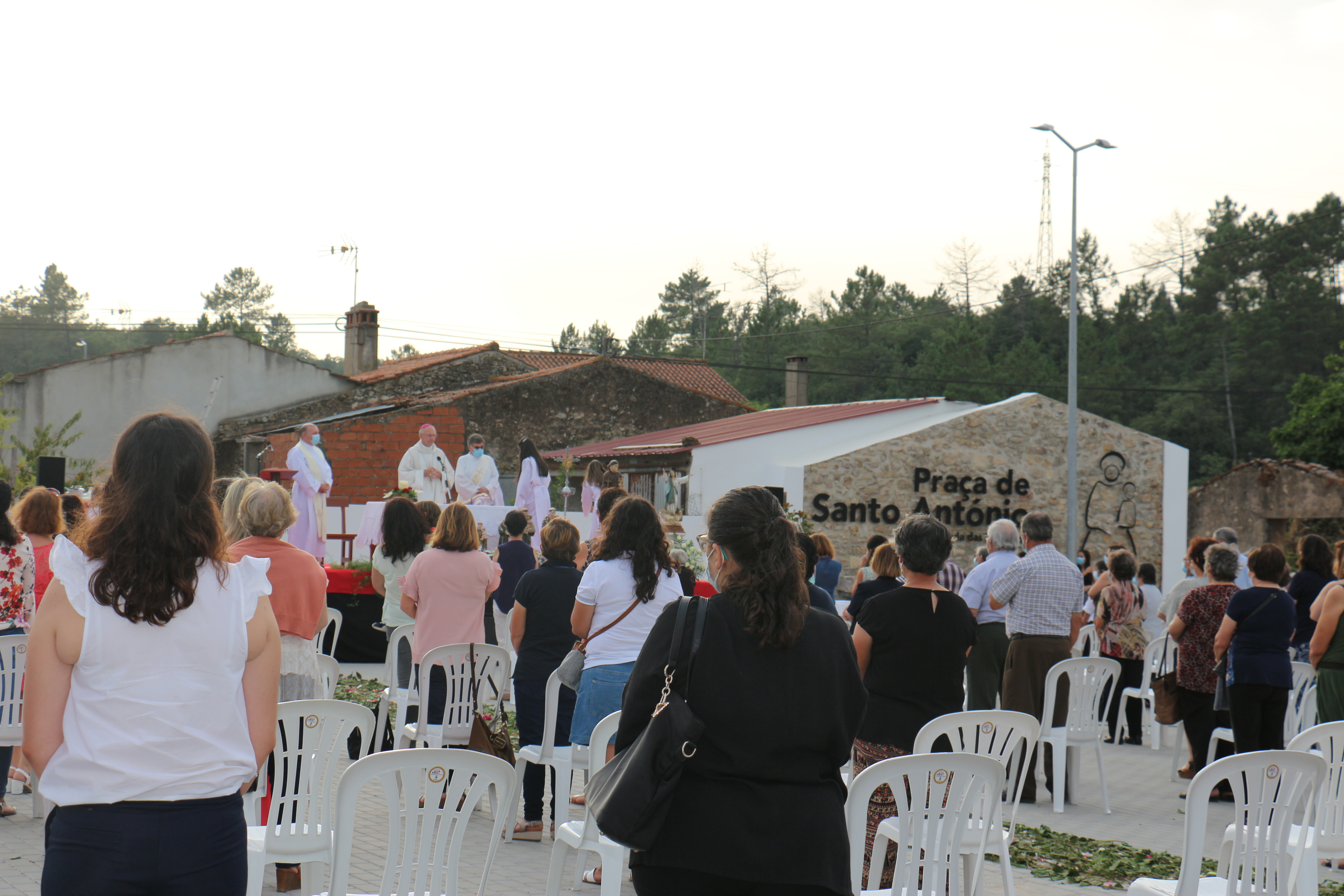 Inauguração da Praça de Santo António na Venda das Figueiras