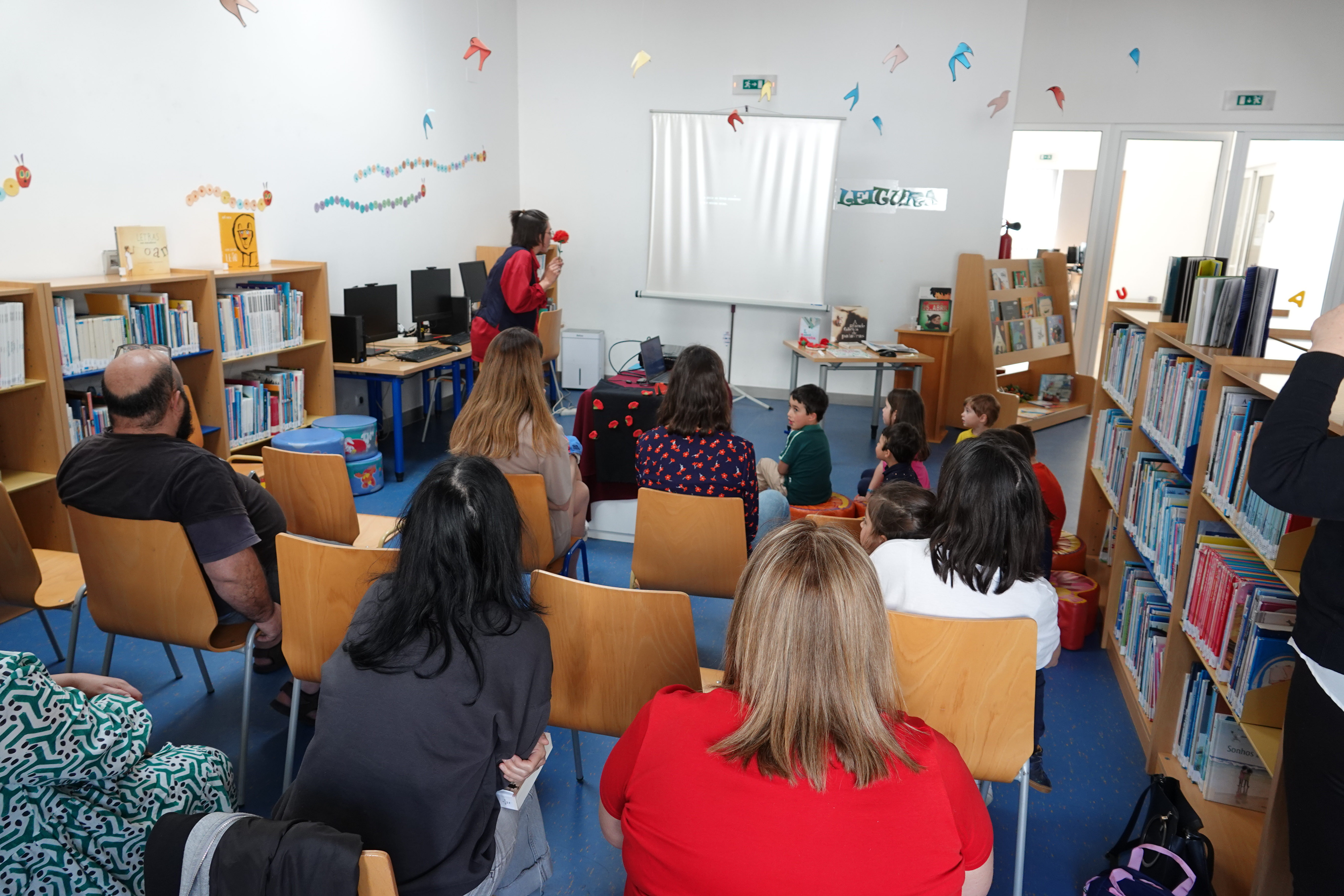 Laços de Leitura – segunda sessão teve como temática a Liberdade