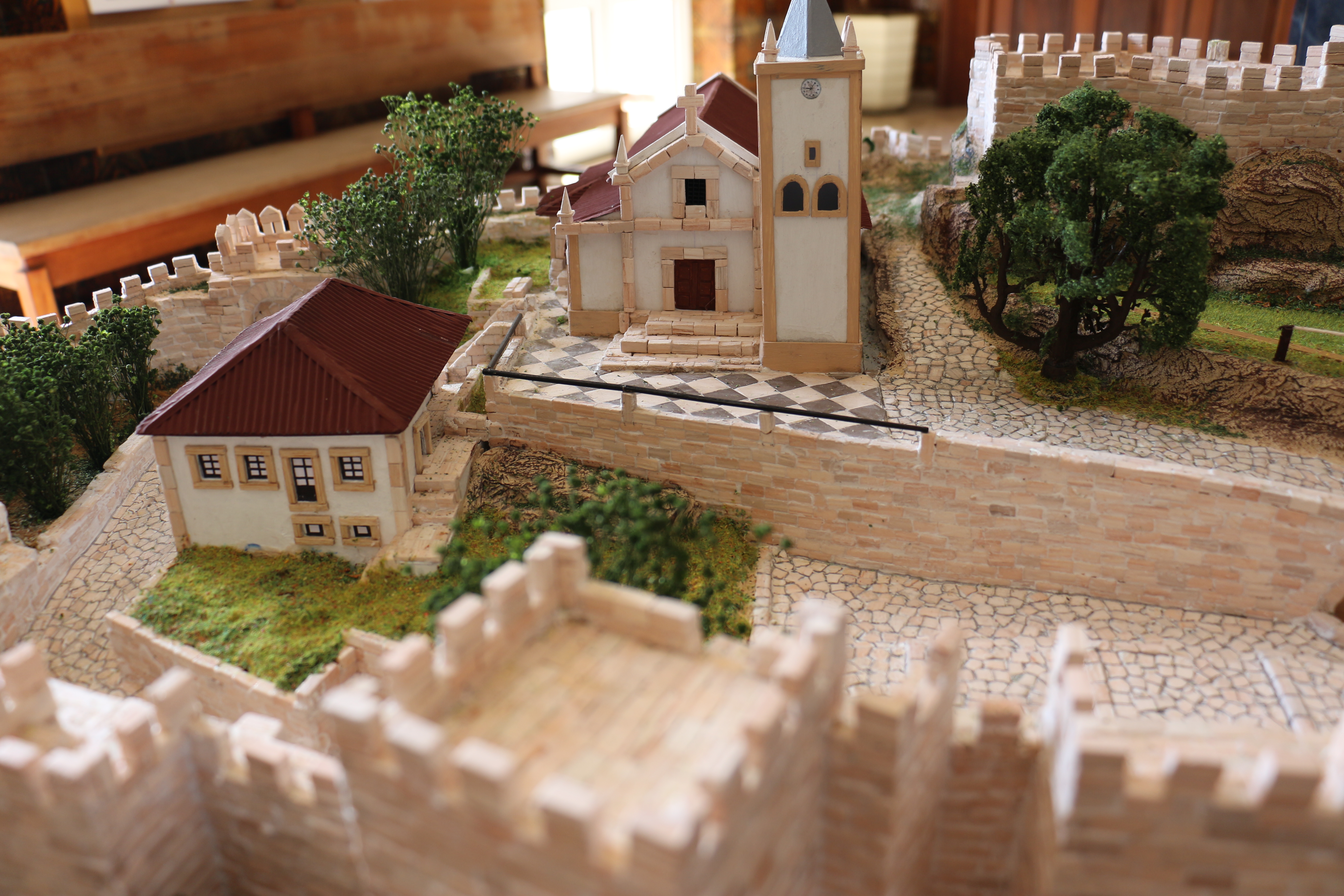 Castelo de Penela representado em 18.000 peças
