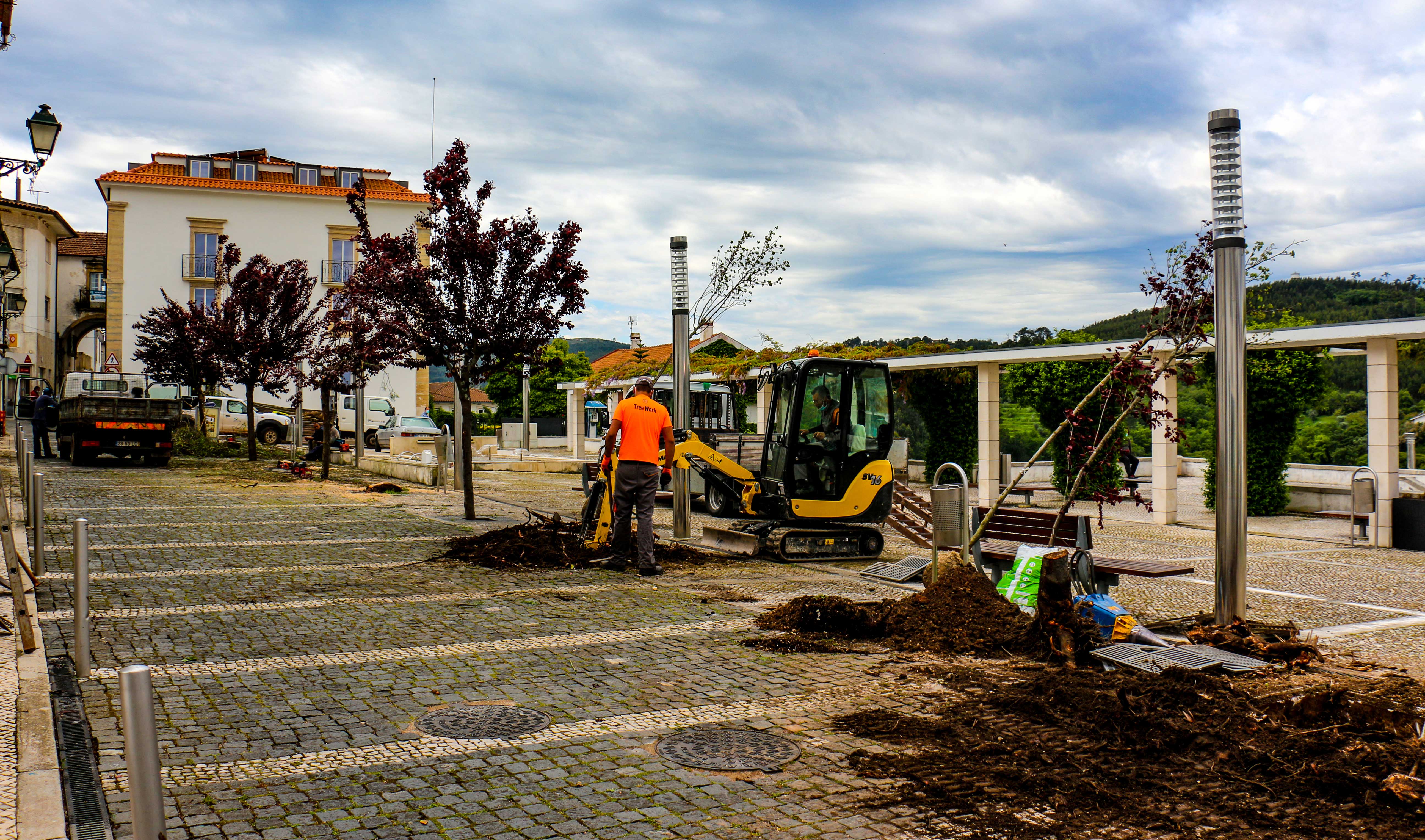 Praça da República de Penela ganha nova vida