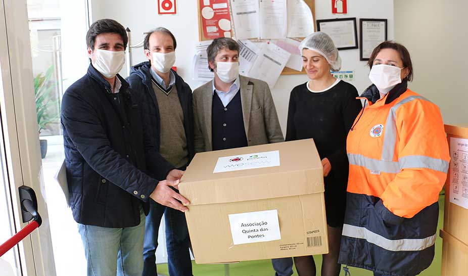 Penela entrega máscaras, viseiras e cogulas a instituições do concelho