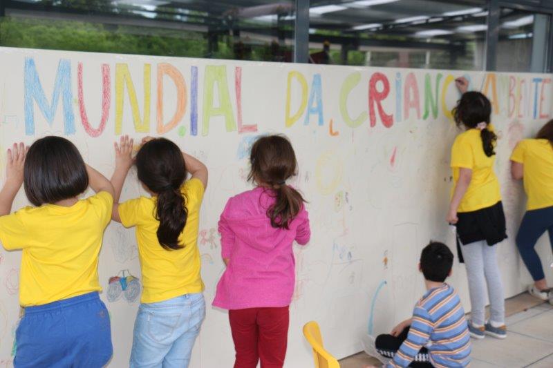 Dia Mundial da Criança e do Ambiente celebrado com muita brincadeira
