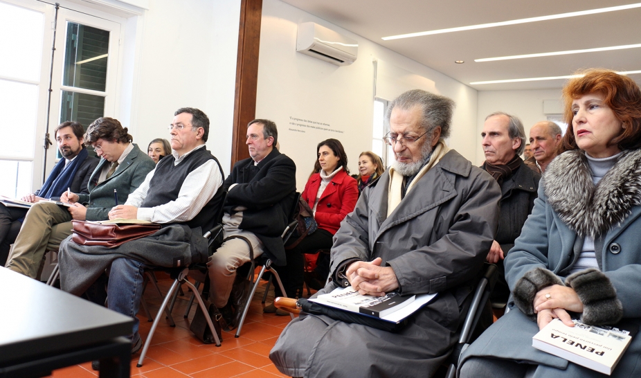 Casa cheia no lançamento do livro do centenário de Salvador Dias Arnaut 