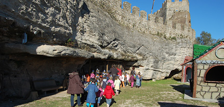 Centenas de Crianças têm visitado o Penela Presépio