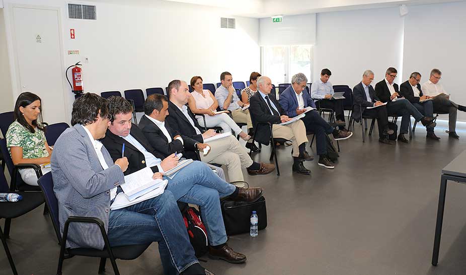 HIESE anfitrião na apresentação do Programa de Revitalização e Cadastro rústico