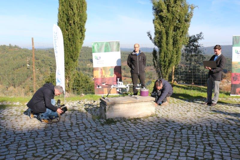 Projeto-piloto com recurso a drone entrega refeições a septuagenário de Podentinhos