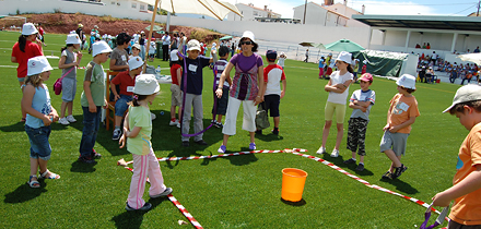 Centenas de Crianças comemoraram o Dia Mundial da Criança