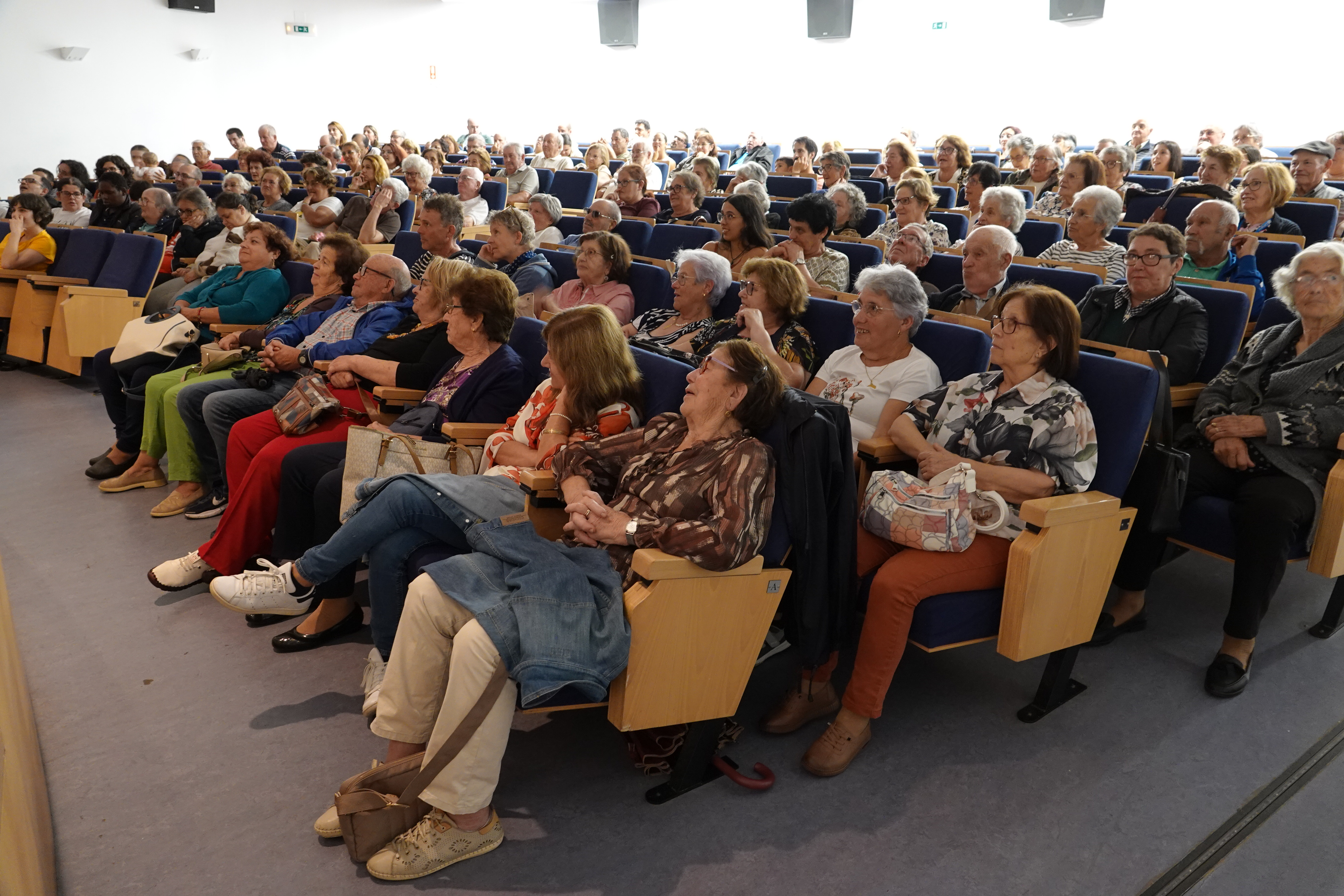 João Seabra enche Auditório Municipal de Penela