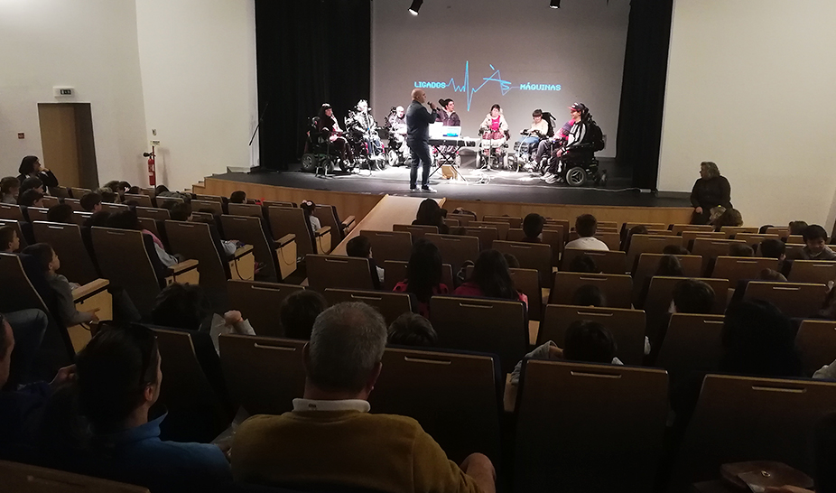 A Arte voltou a visitar Penela com a banda “Ligados às Máquinas”