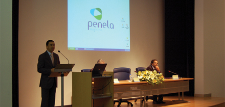 Presidente a fazer a abertura da sessão