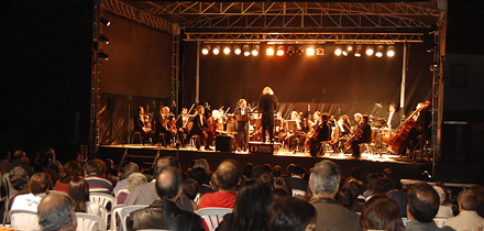 Carlos Guilherme e Orquestra Clássica do Centro 