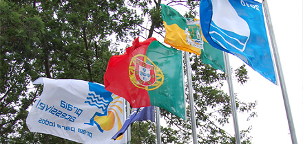 Hastear da Bandeira Azul na Praia Fluvial da Louçainha