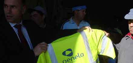 entrega de novo fardamento pelo vereador