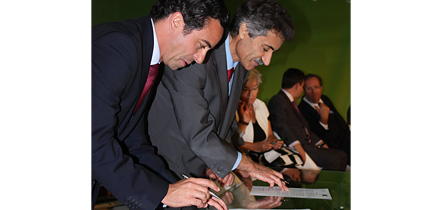 Acto formal de assinatura